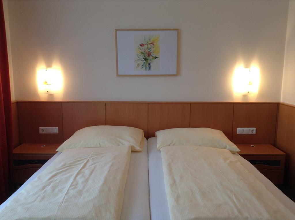 Leonsteinerhof Bed and Breakfast Rum bild