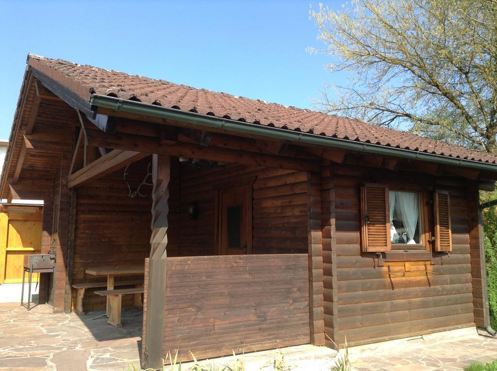 Leonsteinerhof Bed and Breakfast Exteriör bild